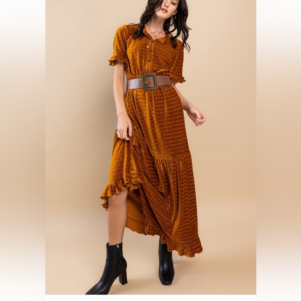 30 Fabulous Textured Velvet Tiered Maxi Dress - Picture 3 of 6